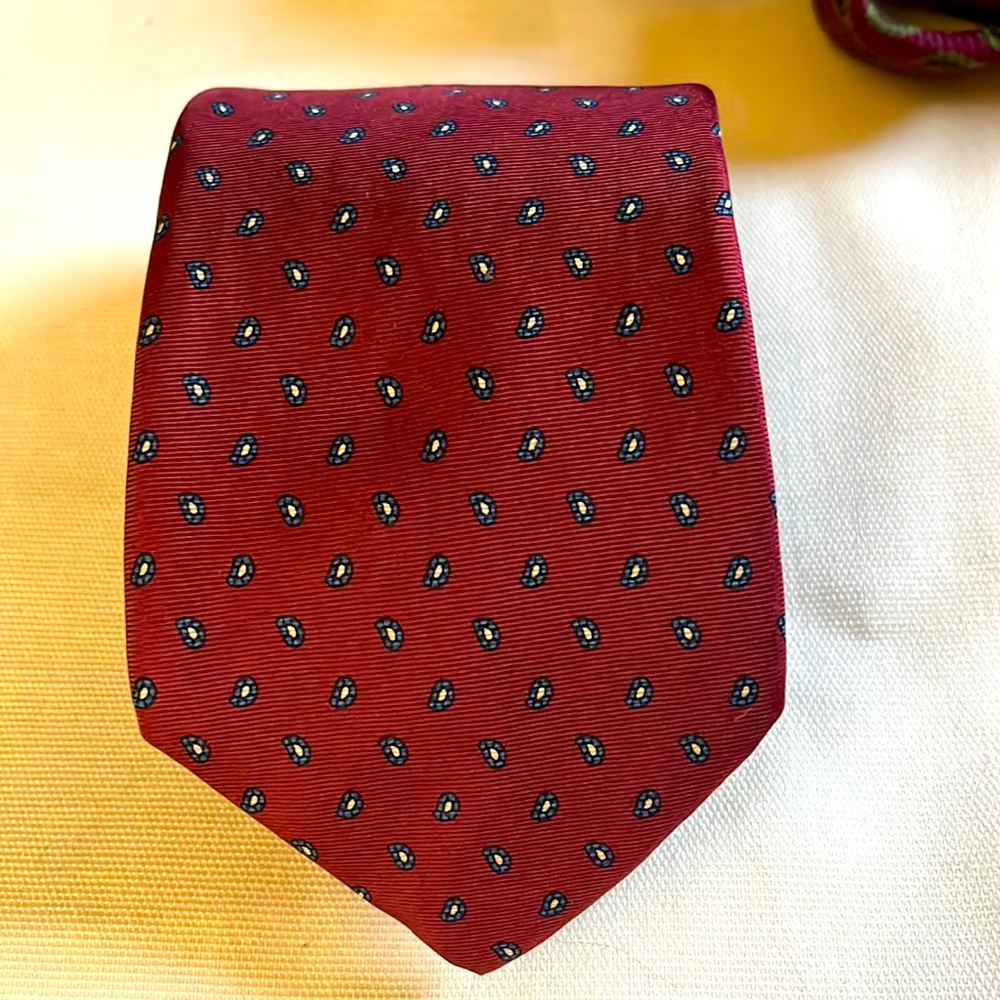 Bentley Handcrafted In England 🏴󠁧󠁢󠁥󠁮󠁧󠁿 Men’s Silk Necktie.